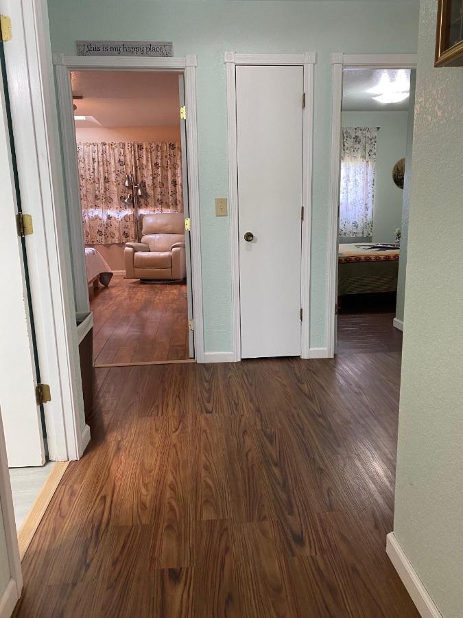 Trinity Escapes - Two Bedroom Two Bathroom Full Apartment Near Airport Anchorage Zewnętrze zdjęcie